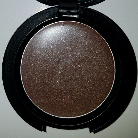 mac cream color base root